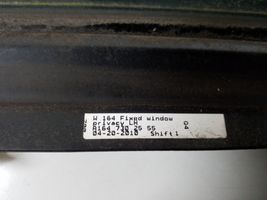 Mercedes-Benz ML W164 Vetro del deflettore posteriore A1647302555
