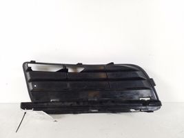 Volkswagen Golf V Etupuskurin alempi jäähdytinsäleikkö 1K0853665G