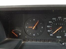 Volvo 760 Compteur de vitesse tableau de bord 1398724