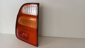 Toyota Land Cruiser (J100) Lampy tylnej klapy bagażnika 