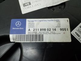 Mercedes-Benz CLS C219 Supporto di montaggio ruota di scorta A2118980214