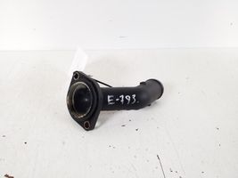 Volkswagen Golf V Termostato/alloggiamento del termostato 06A121121C