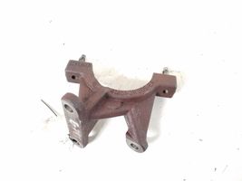 Volvo V60 Staffa del cuscinetto di supporto dell’albero di trasmissione 4M513K305EA