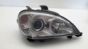 Mercedes-Benz ML W163 Lampa przednia 