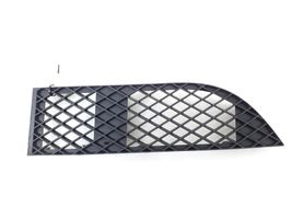 BMW 7 E65 E66 Grille inférieure de pare-chocs avant 51117135564