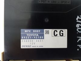 Toyota RAV 4 (XA40) Module de fusibles 8922142180