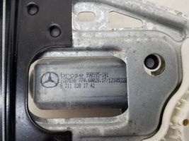 Mercedes-Benz C W203 Alzacristalli della portiera anteriore con motorino 