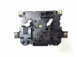 Mercedes-Benz Vito Viano W639 Ilmastoinnin ohjainlaite/moduuli A6398301185