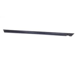 Mercedes-Benz C W204 Moulure/baguette de porte avant A2047252665