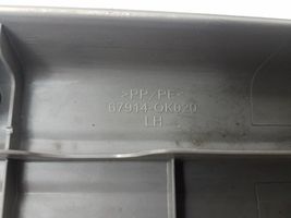 Toyota Hilux (AN10, AN20, AN30) Etuoven kynnyksen suojalista 649140K020