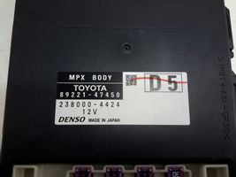 Toyota Prius (XW50) Module de fusibles 8273047530