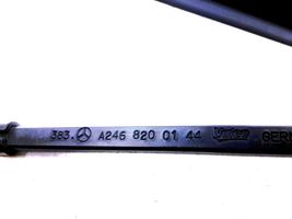 Mercedes-Benz B W246 W242 Etupyyhkimen sulan varsi A2468200144