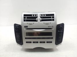 Toyota Yaris Radio/CD/DVD/GPS-pääyksikkö 8612052470