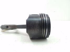 Mercedes-Benz ML W163 Piston avec bielle 