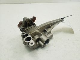 Mercedes-Benz ML W164 Pompe à huile A2721800501