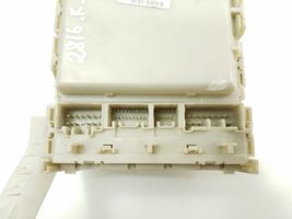 Toyota Verso Module de fusibles 827300F060