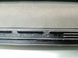 Toyota RAV 4 (XA40) Grill / Wlot powietrza błotnika przedniego 6294012180