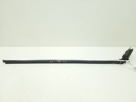 Mercedes-Benz CLK A208 C208 Moulure de vitre de la porte avant A2087201624