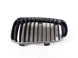 BMW 1 E81 E87 Grille de calandre avant 51137179655