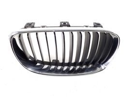 BMW 1 E81 E87 Grille de calandre avant 51137179656