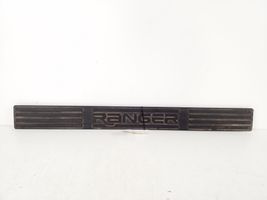 Ford Ranger Garniture marche-pieds avant F37B1013260ABW