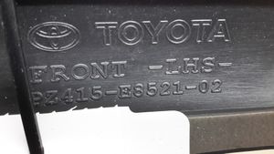 Toyota Corolla Verso E121 Etupuskurin jakajan koristelista PZ415E8521