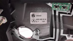 Mercedes-Benz S W220 Luci posteriori A2208200264