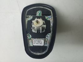 Mercedes-Benz C W204 GPS-pystyantenni A2048208275