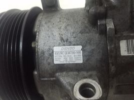 Toyota Avensis T270 Ilmastointilaitteen kompressorin pumppu (A/C) 8831002370