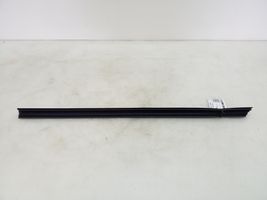 Mercedes-Benz A W176 Moulure/baguette de porte avant A1767251400