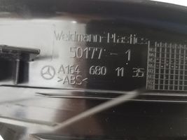 Mercedes-Benz ML W164 Copertura del rivestimento del sottoporta posteriore A1646801135