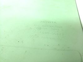 Toyota RAV 4 (XA30) Szyba drzwi tylnych 6810342130