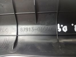 Toyota Avensis T270 Etuoven kynnyksen suojalista 6791305060