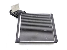 Toyota Avensis T270 Gaisa kondicioniera radiators (salonā) 8850102201