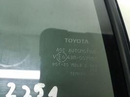 Toyota RAV 4 (XA40) Vetro del deflettore posteriore 6812442150