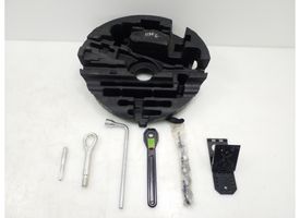 Mercedes-Benz GL X164 Kit d’outils A1648901614