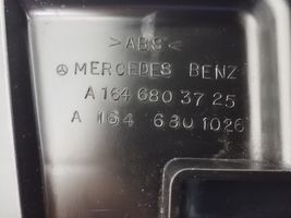 Mercedes-Benz GL X164 Muu moottoritilan osa A1646800725