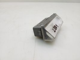 Lexus IS 220D-250-350 Lampa oświetlenia tylnej tablicy rejestracyjnej 8169053010