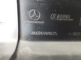 Mercedes-Benz A W169 A-pilarin verhoilu A1696901825