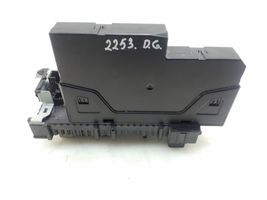 Mercedes-Benz CLS C218 X218 Module de fusibles A2129060205