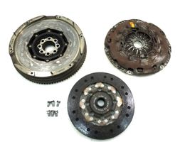 Toyota Corolla Verso AR10 Kit d'embrayage 