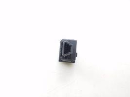 Toyota Verso Botón interruptor de luz de peligro 843320F040