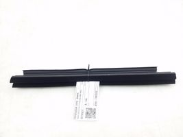 Toyota C-HR Rivestimento della portiera posteriore 68173F4011