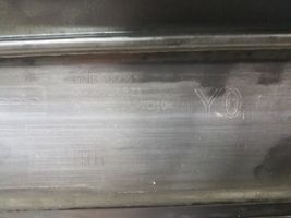 Volkswagen Touareg II Rivestimento della parte inferiore del paraurti posteriore 807521