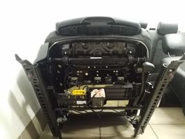 Mercedes-Benz A W177 Set interni 