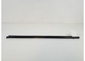 Mercedes-Benz C W203 Moulure de vitre de la porte avant A2036903580