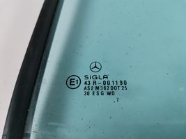 Mercedes-Benz E W210 Fenêtre latérale vitre arrière A2107351109
