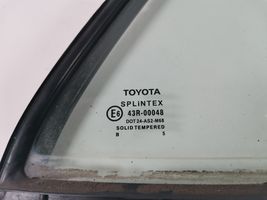 Toyota Avensis T250 Szyba karoseryjna drzwi tylnych 68123-05070