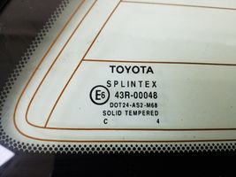 Toyota Avensis T250 Fenêtre latérale avant / vitre triangulaire 62710-05100