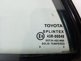 Toyota Corolla E120 E130 Маленькое стекло "A" задних дверей 68124-02070